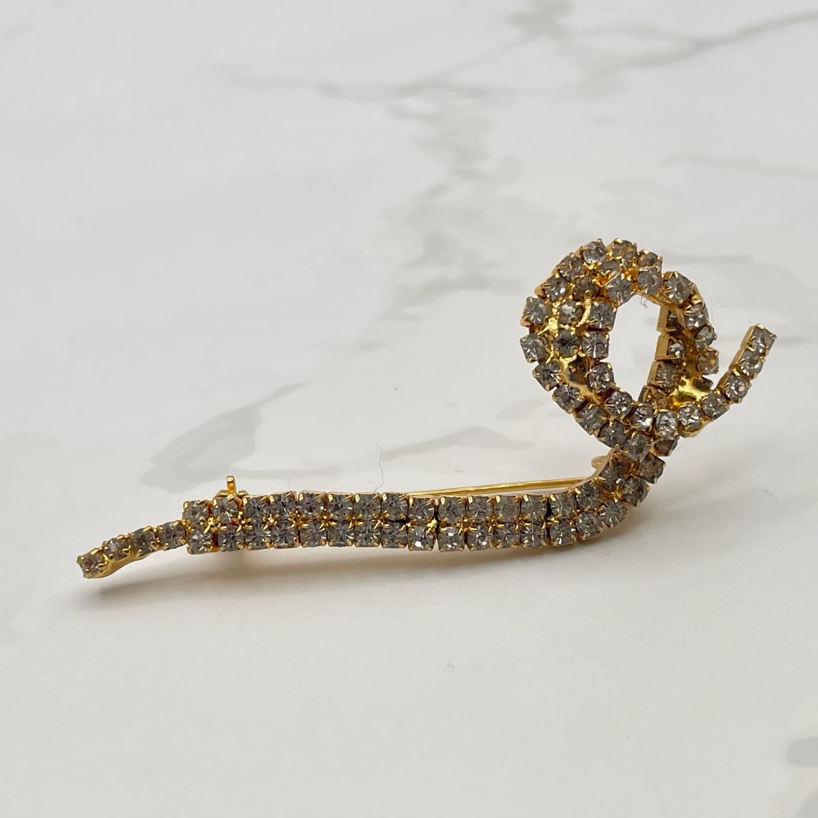 Vintage Gold Tone Brooch Clear Rhinestone Pave Abstract Scroll Snake Design Pin - Thumbnail 4