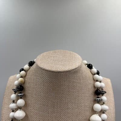 Vintage Black White Double Strand Striped Acrylic Beaded Necklace – Tribal Boho - Thumbnail 2
