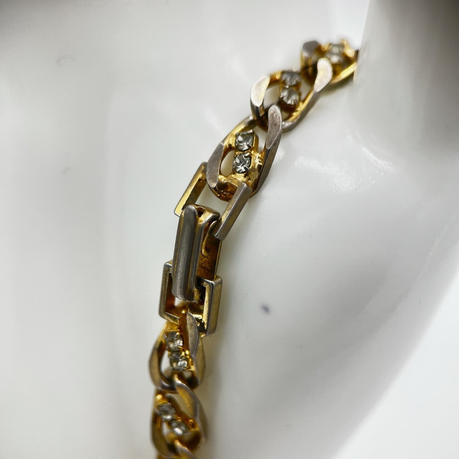 Vintage Gold-Tone Chunky Chain Link Bracelet Y2K Style - Thumbnail 4