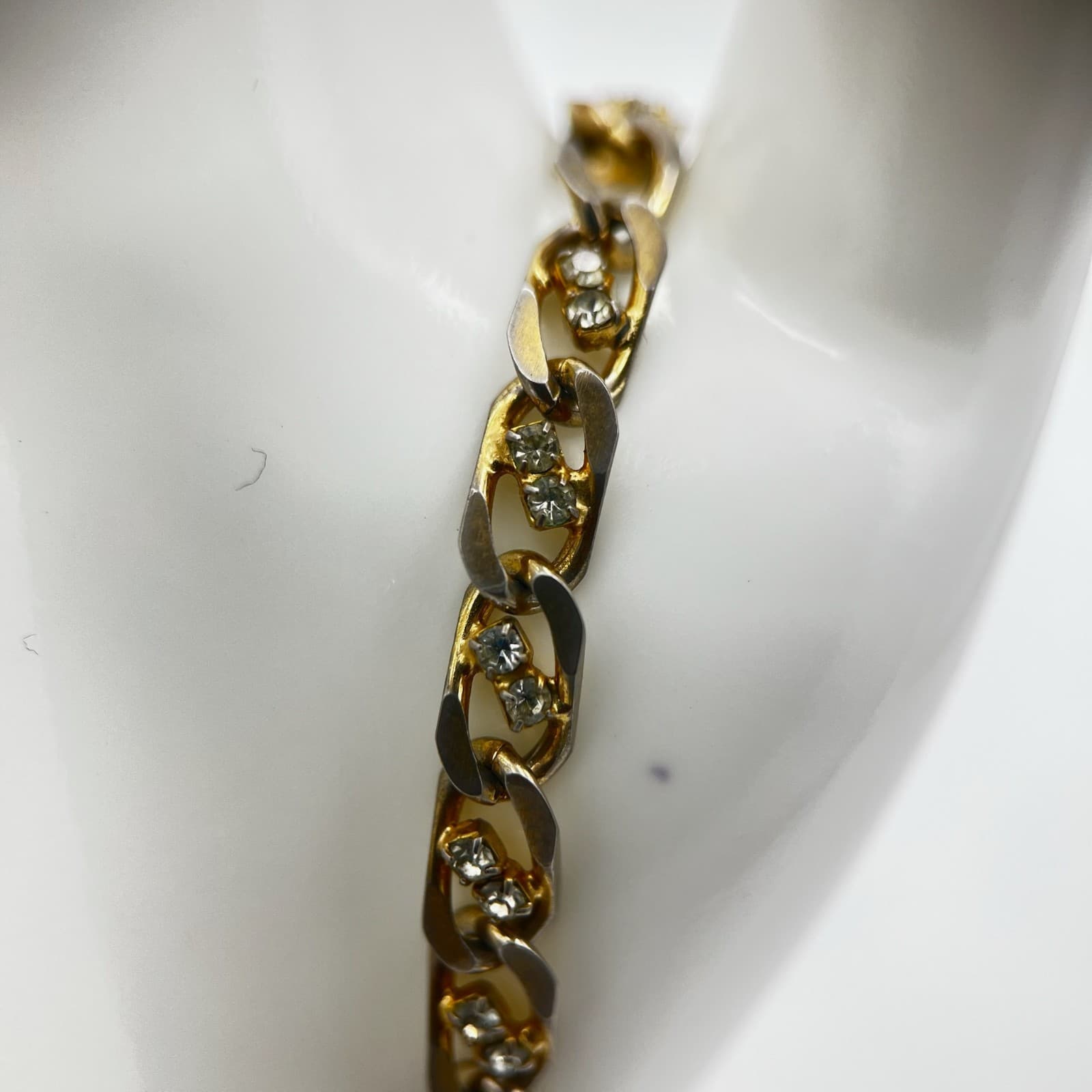 Vintage Gold-Tone Chunky Chain Link Bracelet Y2K Style - Thumbnail 3