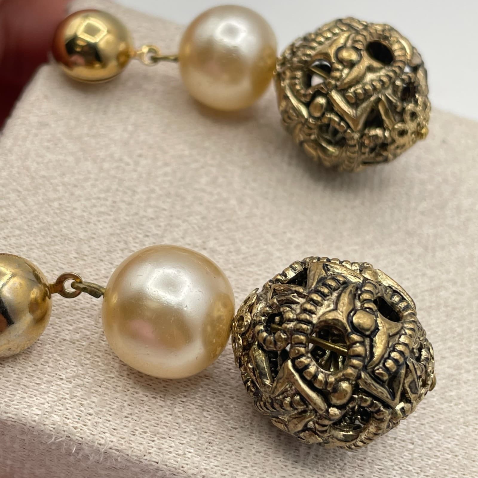 Vintage Faux Pearl Dangle Earrings Ornate Filigree Gold Tone Ball Post Back - Thumbnail 8