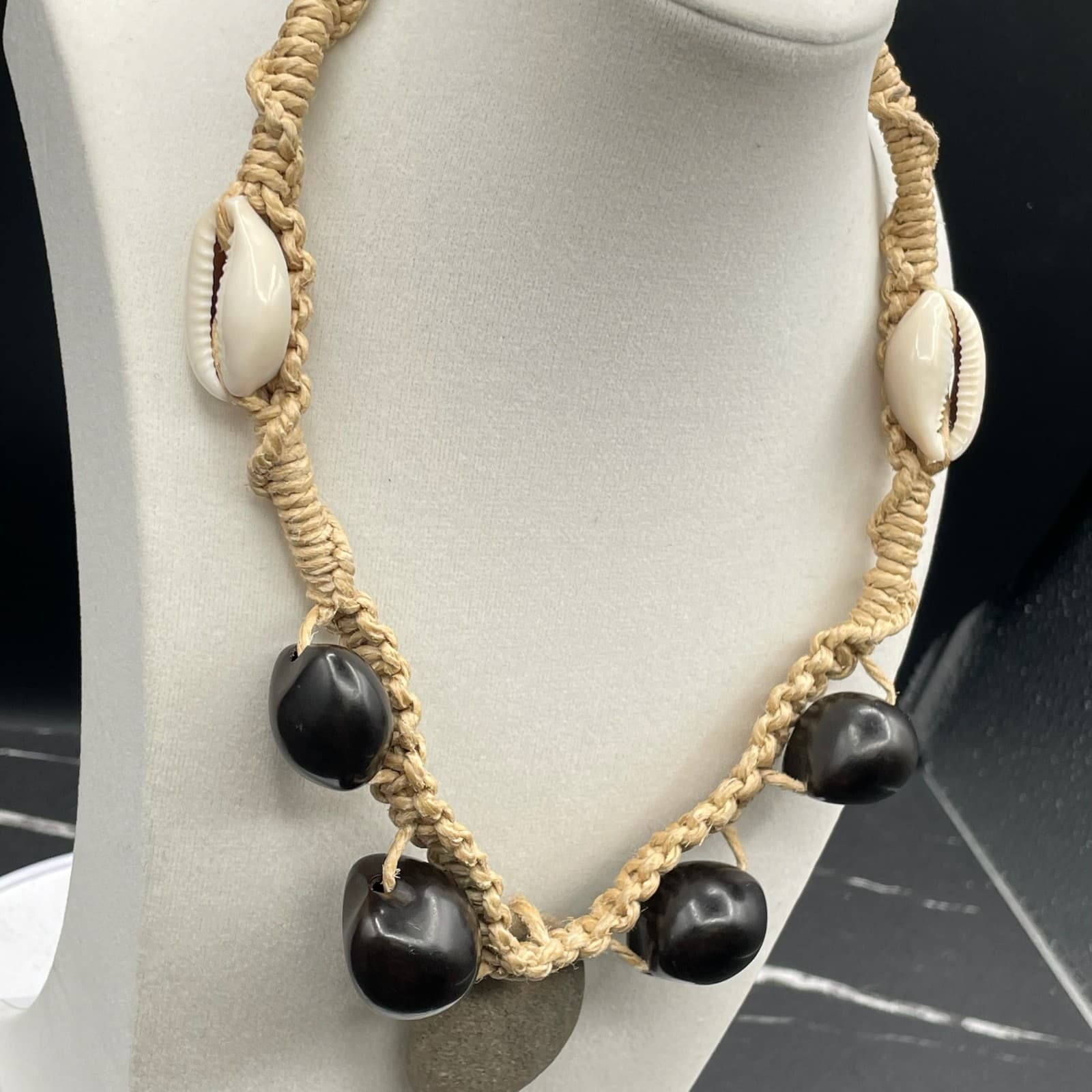 Vintage Handmade Womens Black Mother Of Pearl & Shell Fashion Pendant Necklace - Thumbnail 5