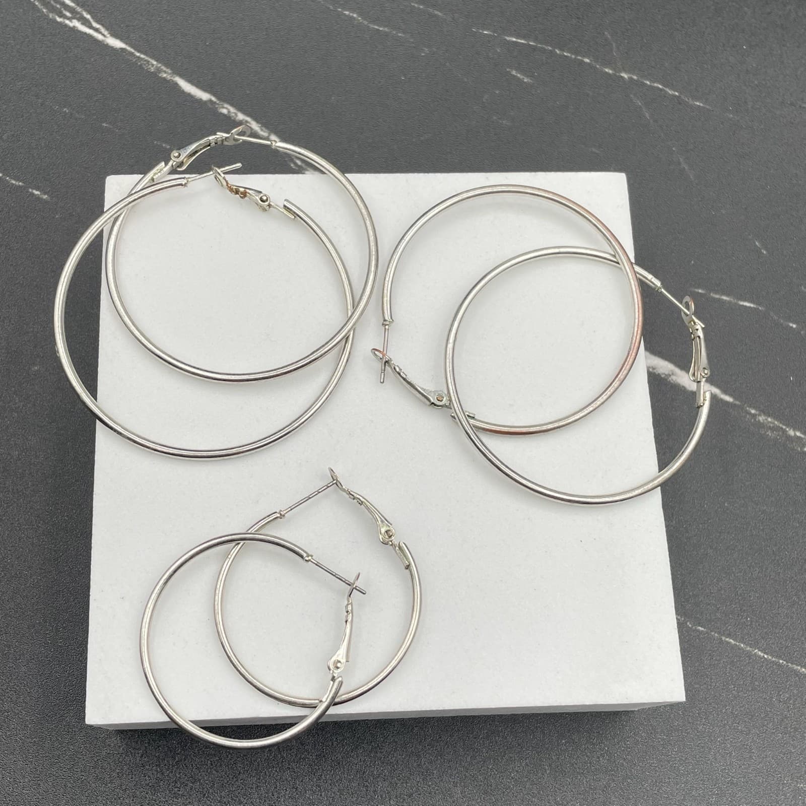 Lot of 3 Silver-Tone Classic Fashion Costume Jewelry Hoop Hinged Post Earrings - Thumbnail 7