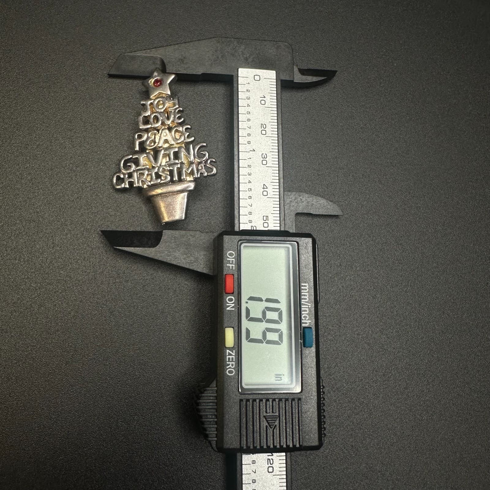 Vintage Joy Love Peace Giving Christmas Tree Pin – Holiday Brooch - Thumbnail 4