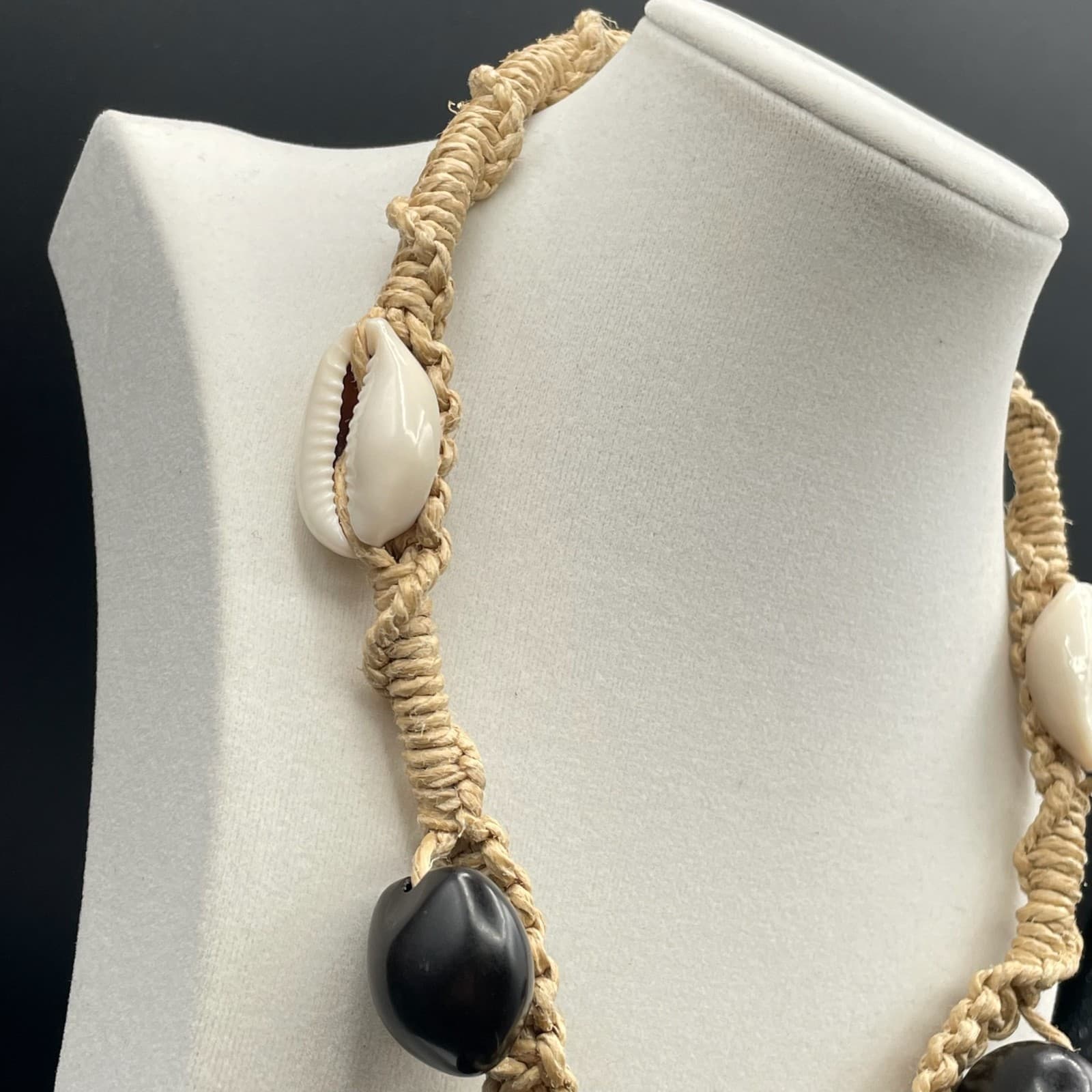 Vintage Handmade Womens Black Mother Of Pearl & Shell Fashion Pendant Necklace - Thumbnail 6