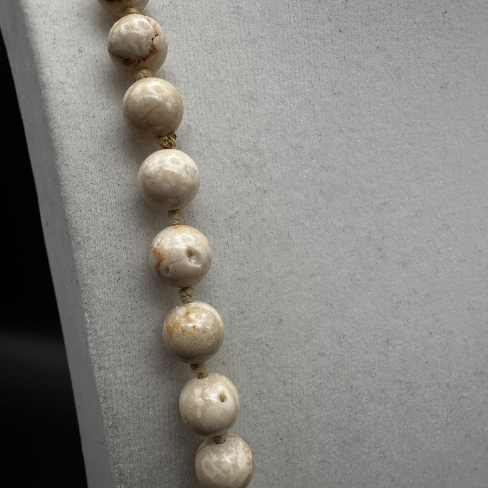 Vintage 90s Natural Treated Jasper Stone Bead Strand Necklace Cream Jewelry - Thumbnail 5