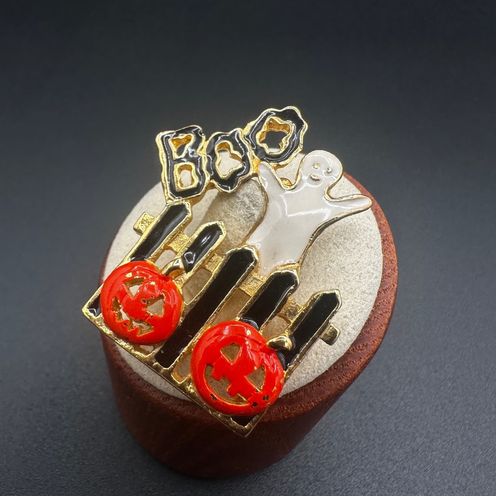 Vintage Halloween “BOO” Ghost & Jack-O’-Lantern Brooch – Goldtone Enamel Pin - Thumbnail 2