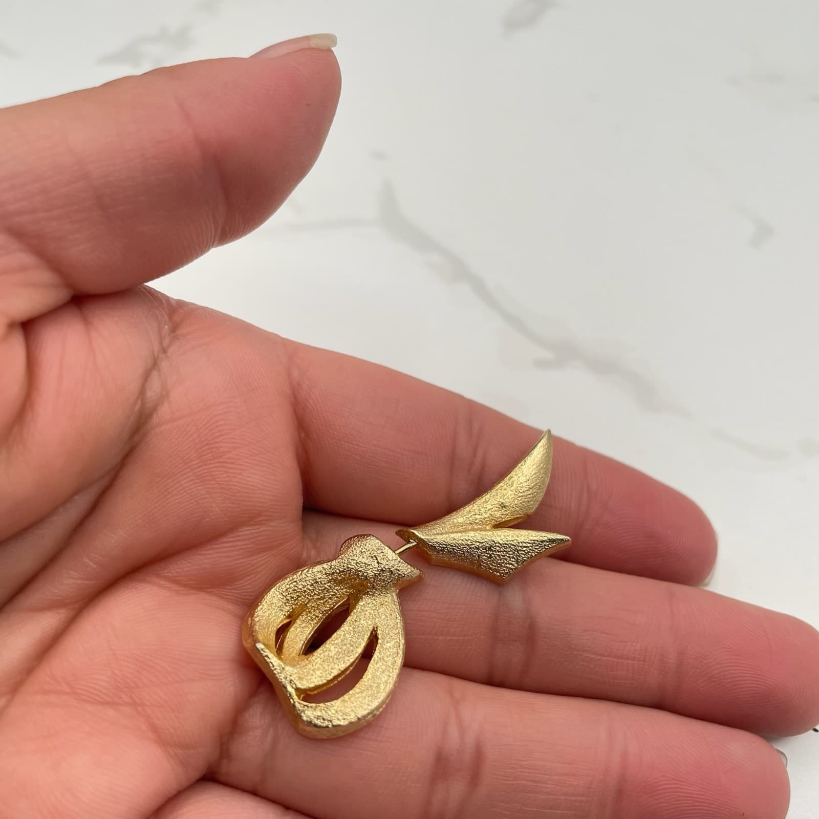 Vintage Gold Tone Figural Dancer Brooch Lapel Pin Modernist Geometric Art Deco - Thumbnail 2