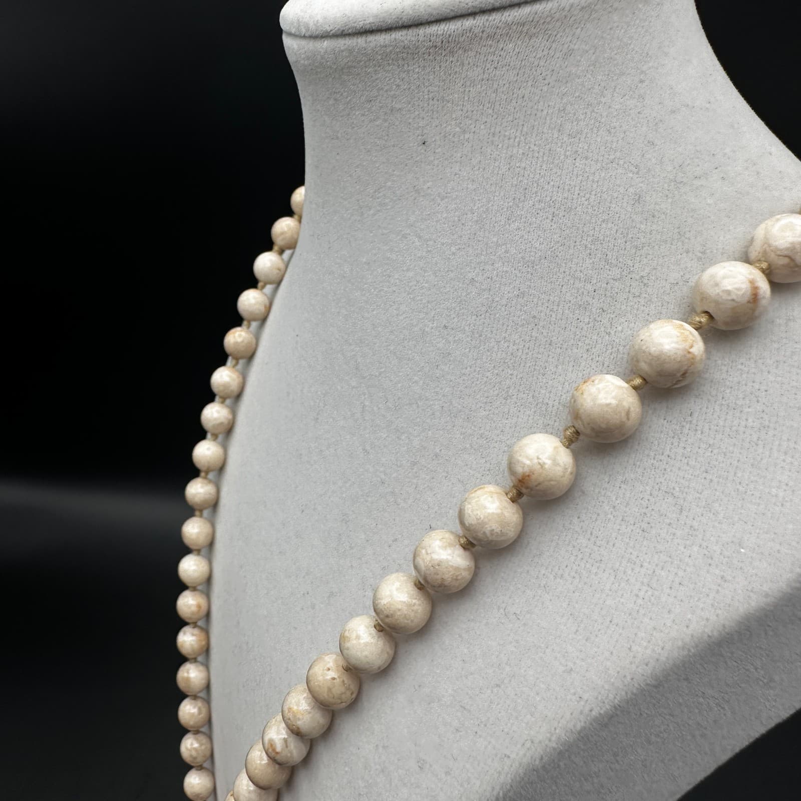 Vintage 90s Natural Treated Jasper Stone Bead Strand Necklace Cream Jewelry - Thumbnail 7