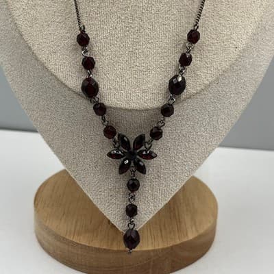 Vintage Gunmetal Tone Red Beads Floral Garnet Pendant Necklace Y-Chain Statement - Thumbnail 3