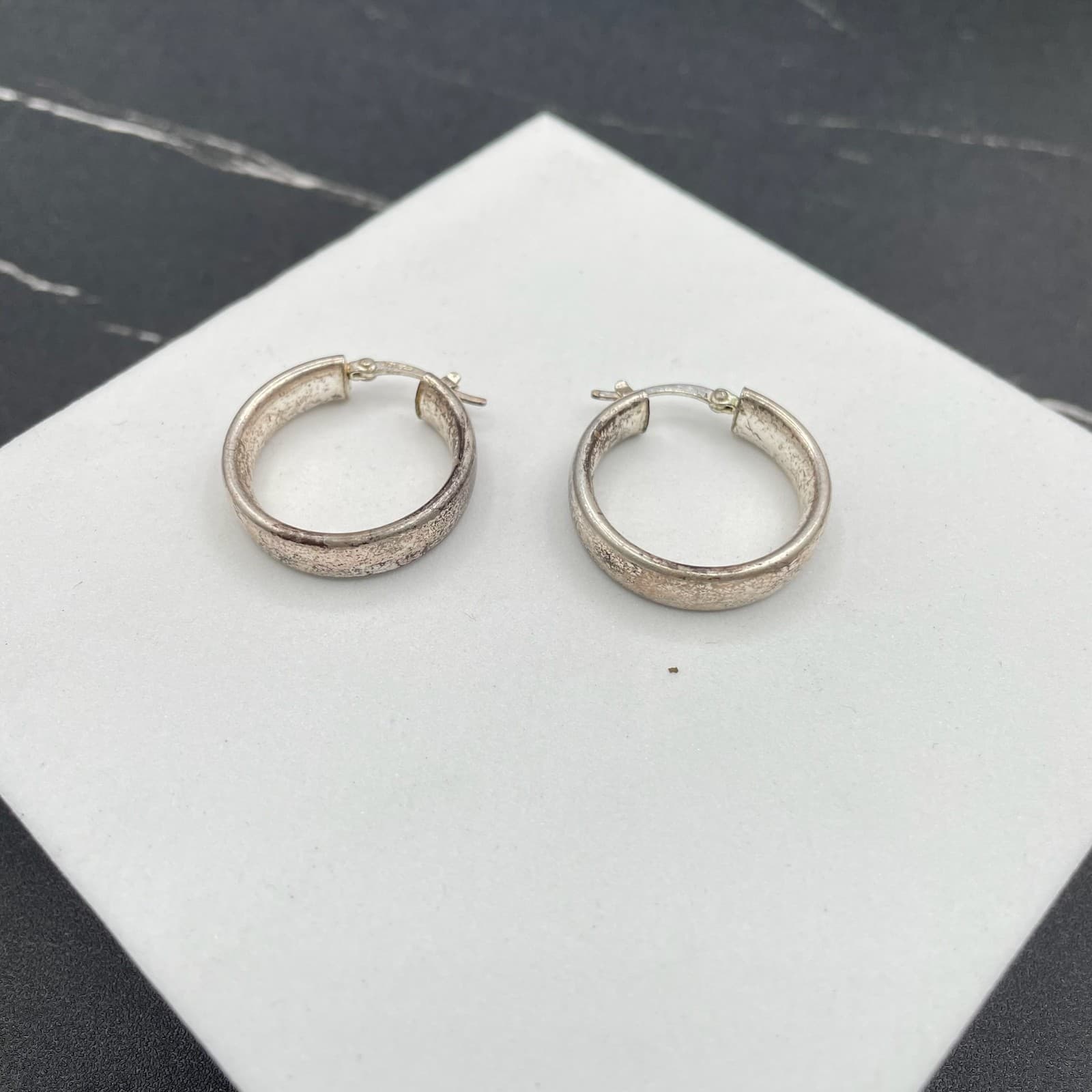 Vintage JCM 925 Hoop Hinged Post Earrings - Thumbnail 3