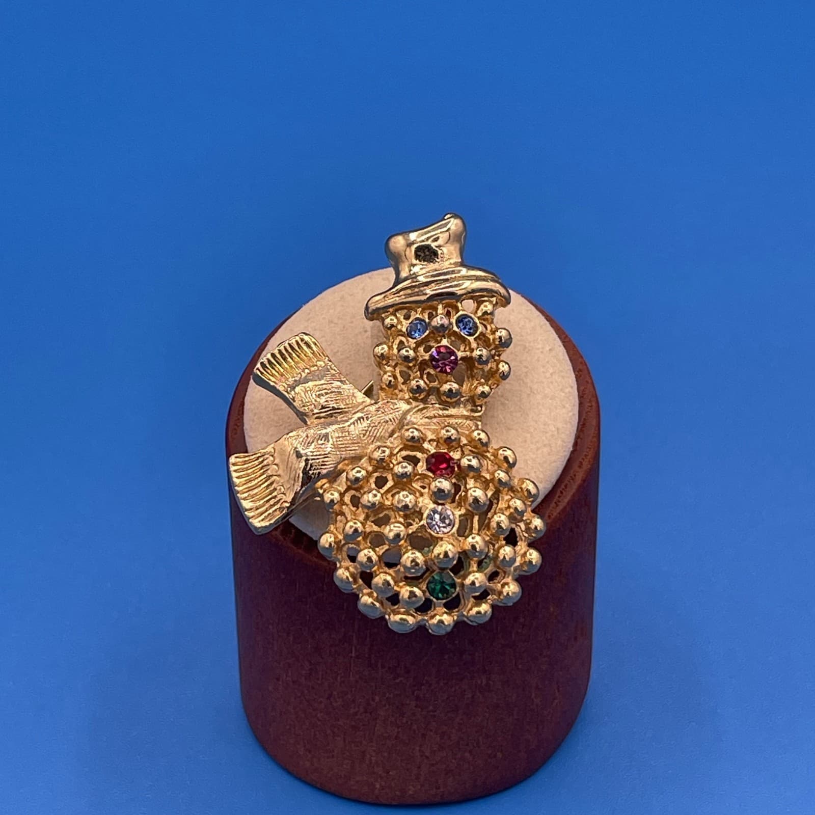 Vintage VTG Gold Tone Snowman Brooch Pin Scarf Multi-Color Rhinestone Christmas - Thumbnail 2