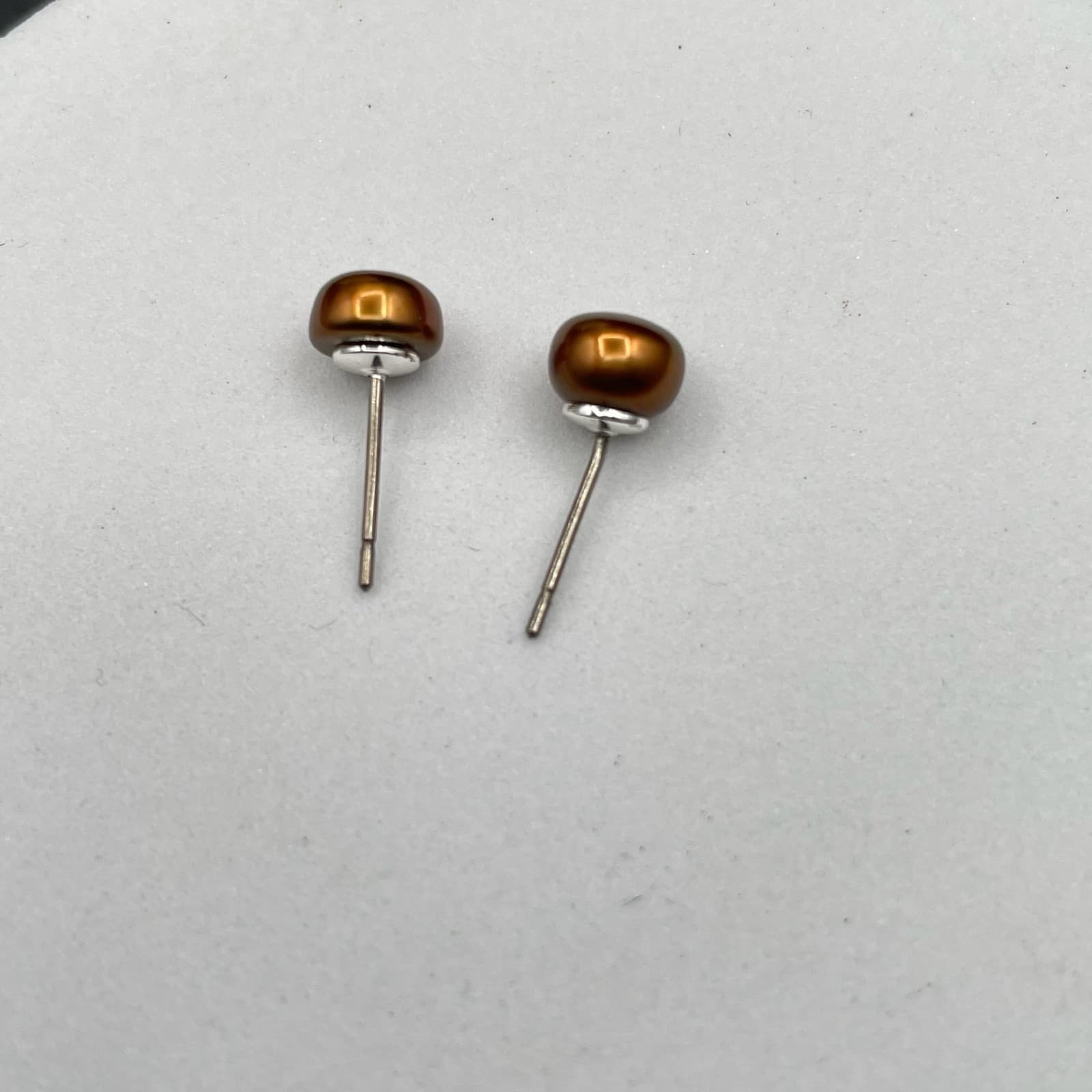 Contemporary Classic Bronze-Tone Freshwater Cultured Button Pearl Stud Earrings - Thumbnail 4