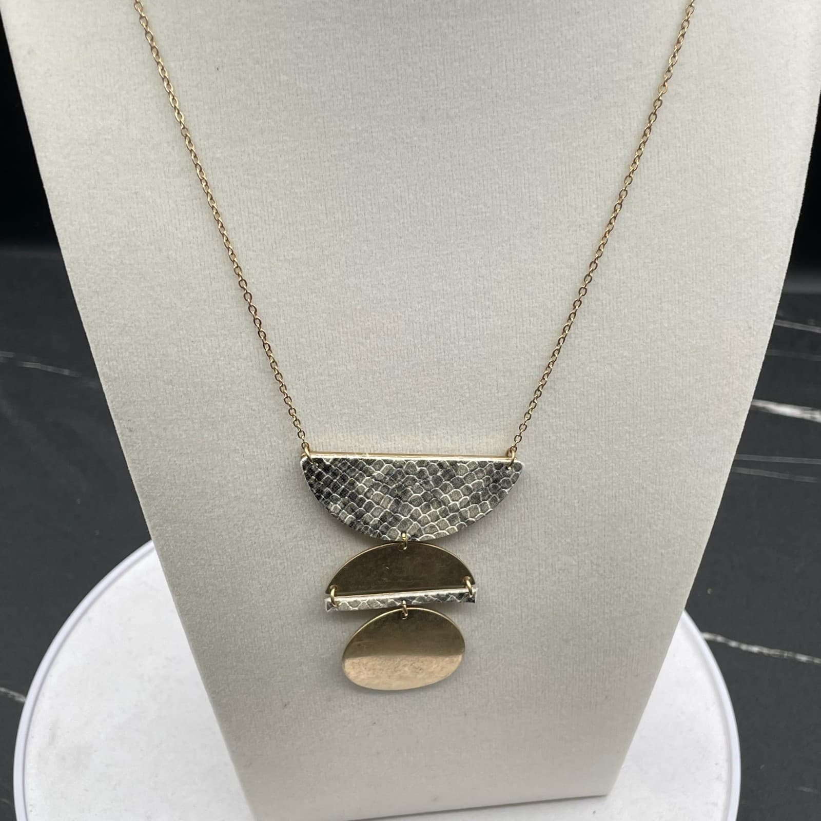 Vintage Gold-Tone Classic Fashion Round Link Chain Geometric Pendant Lobster - Thumbnail 5