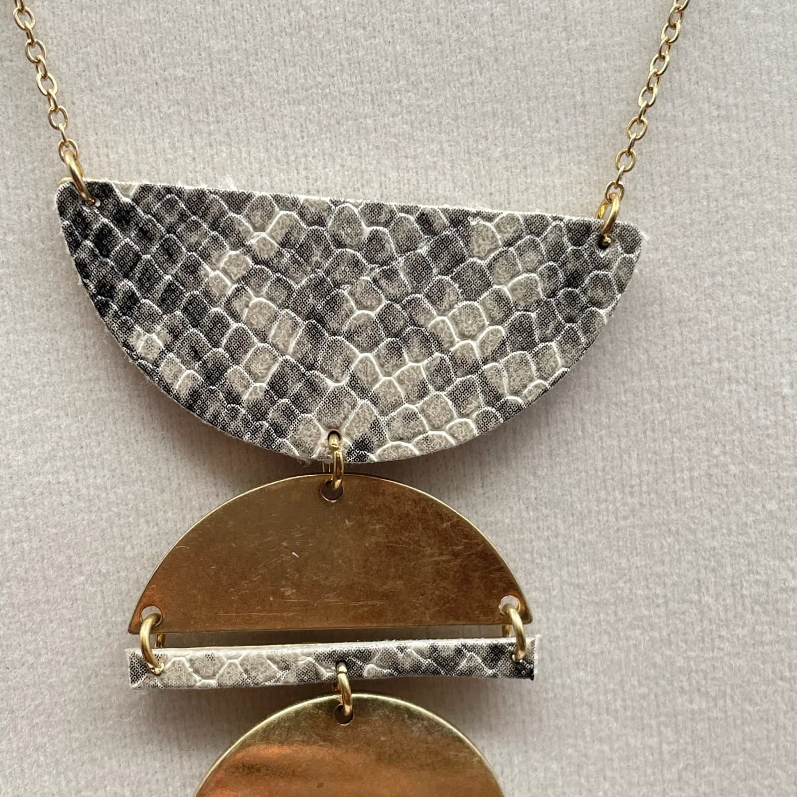 Vintage Gold-Tone Classic Fashion Round Link Chain Geometric Pendant Lobster - Thumbnail 6