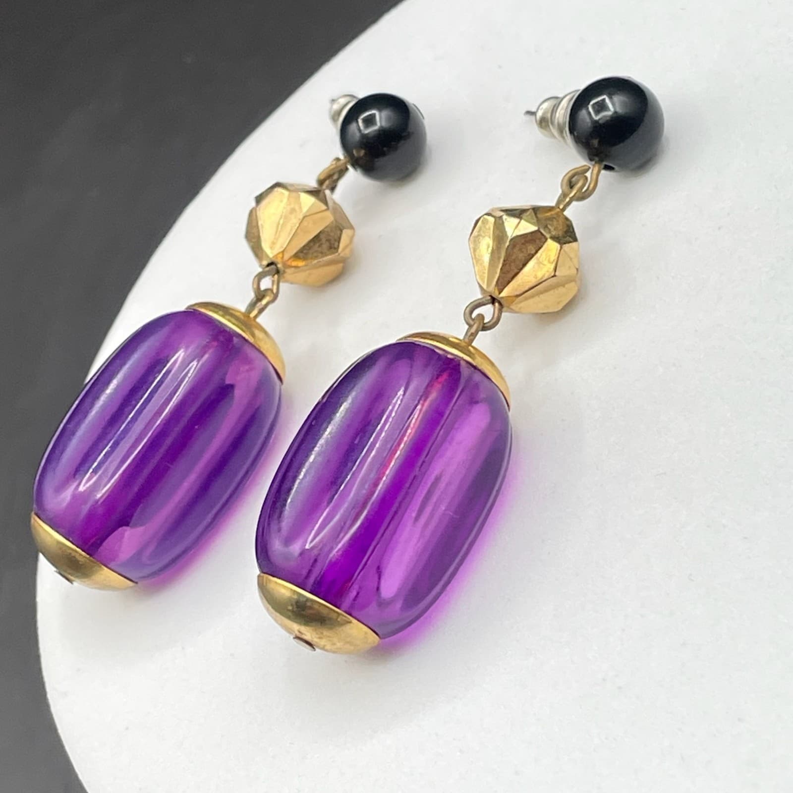 Vintage Gold-Tone Purple Plastic Barrel Bead Fashion Classic Dangle Earrings - Thumbnail 3