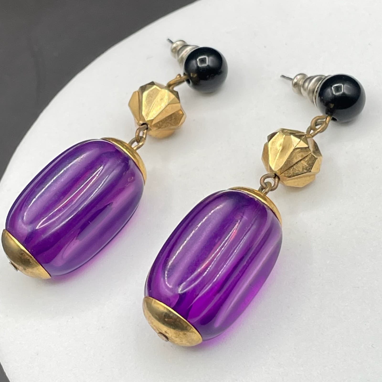Vintage Gold-Tone Purple Plastic Barrel Bead Fashion Classic Dangle Earrings - Thumbnail 2