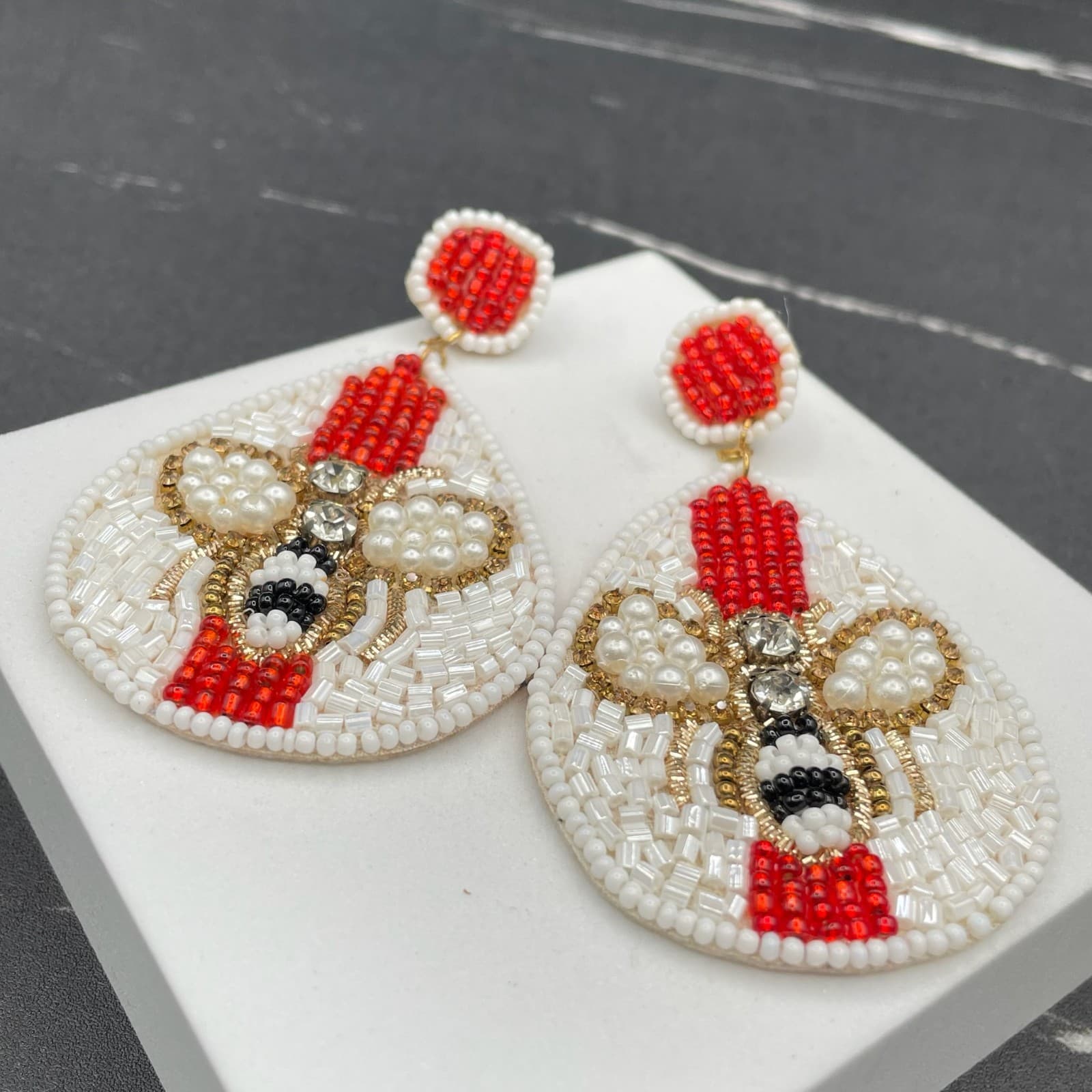 Contemporary Gold-Tone Bee Beaded Teardrop Dangle Drop Embellished Bee Earrings - Thumbnail 9