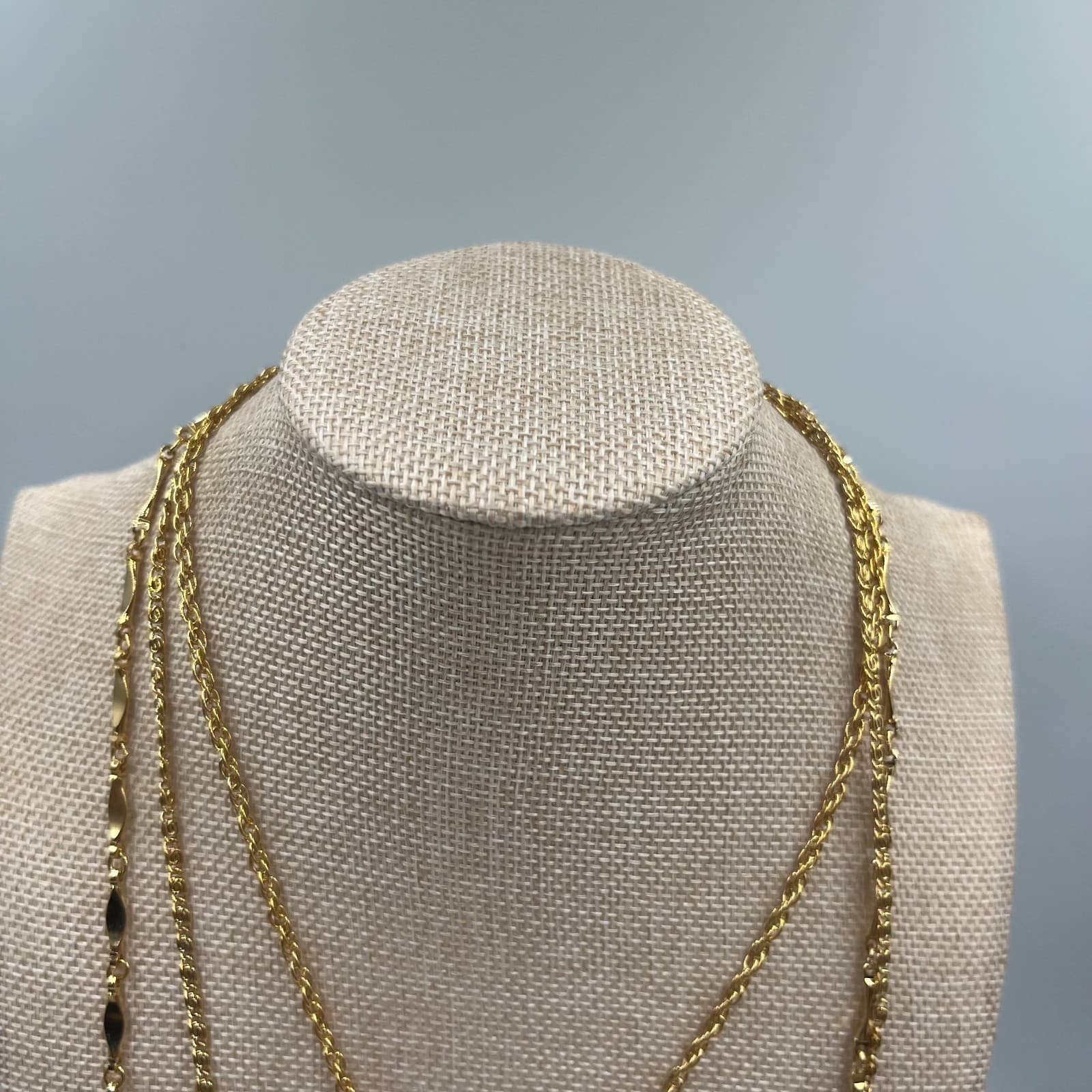 Vintage Triple Strand Necklace Gold Tone Oval Sunburst Pendant G Clasp - Thumbnail 2