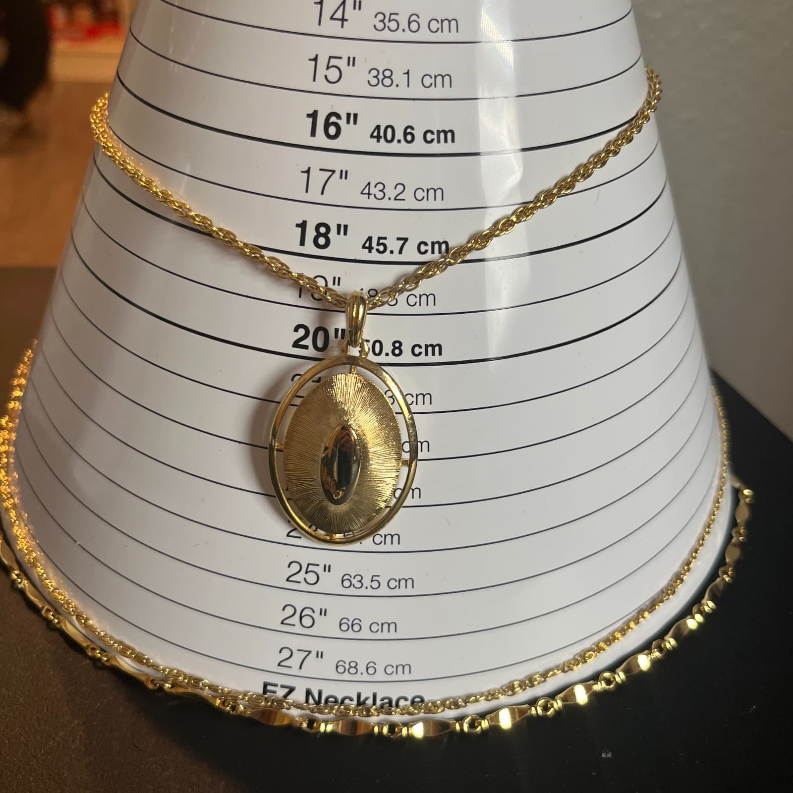 Vintage Triple Strand Necklace Gold Tone Oval Sunburst Pendant G Clasp - Thumbnail 10