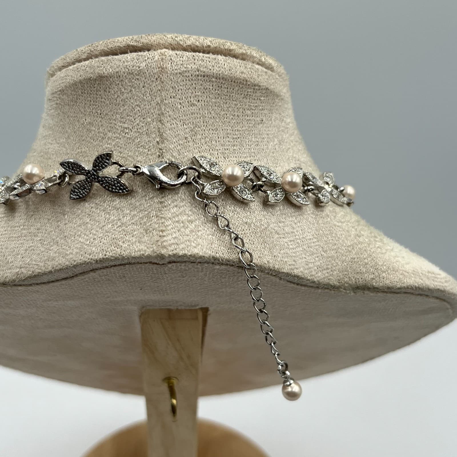 Vintage Silver Tone Butterfly Pendant Necklace Faux Pearl Crystal Accents - Thumbnail 7