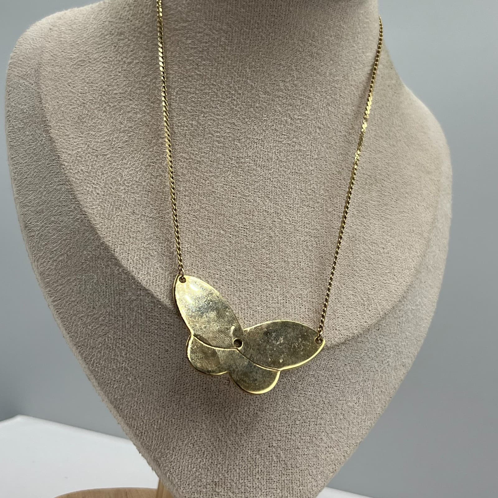 Vintage Gold Tone Butterfly Pendant Necklace Enamel Insect Jewelry Retro Gift - Thumbnail 6