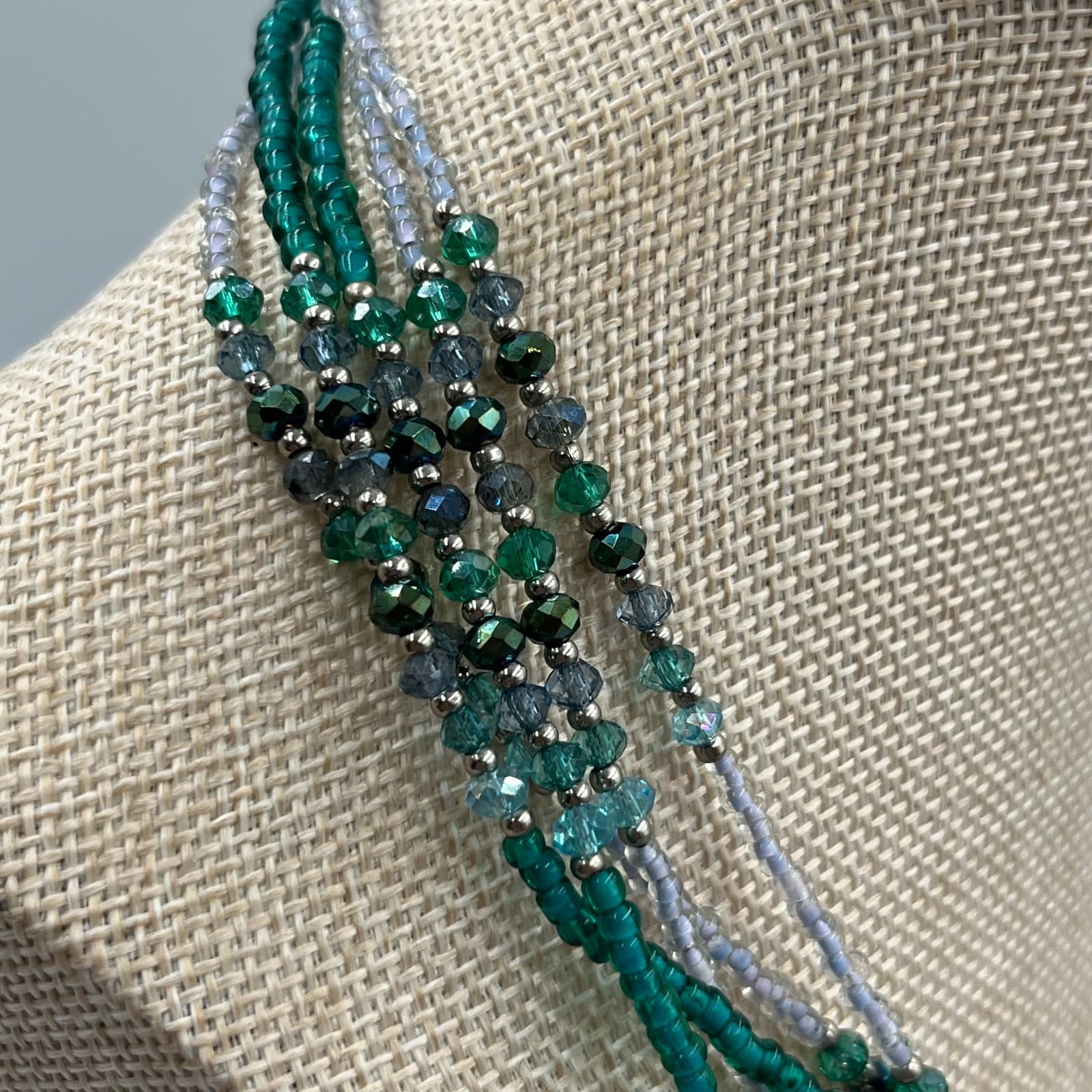 Vintage Green Enamel Heart Rose Necklace Rhinestone Victorian Revival Gold Tone - Thumbnail 6