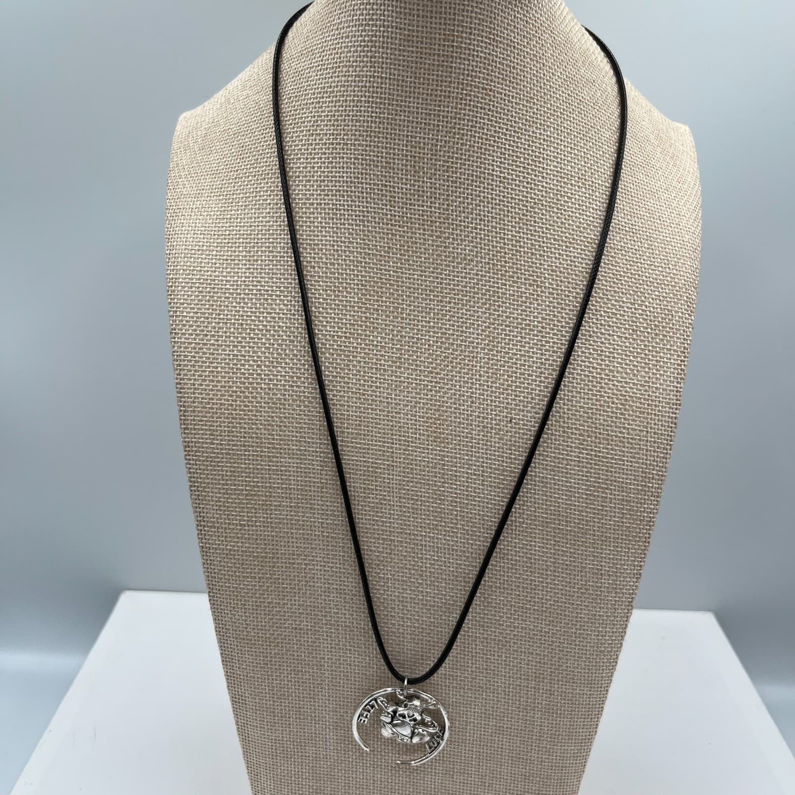 Vtg Gothic Skull Crescent Moon Pendant Necklace Silver Tone Celestial Jewelry - Image 1