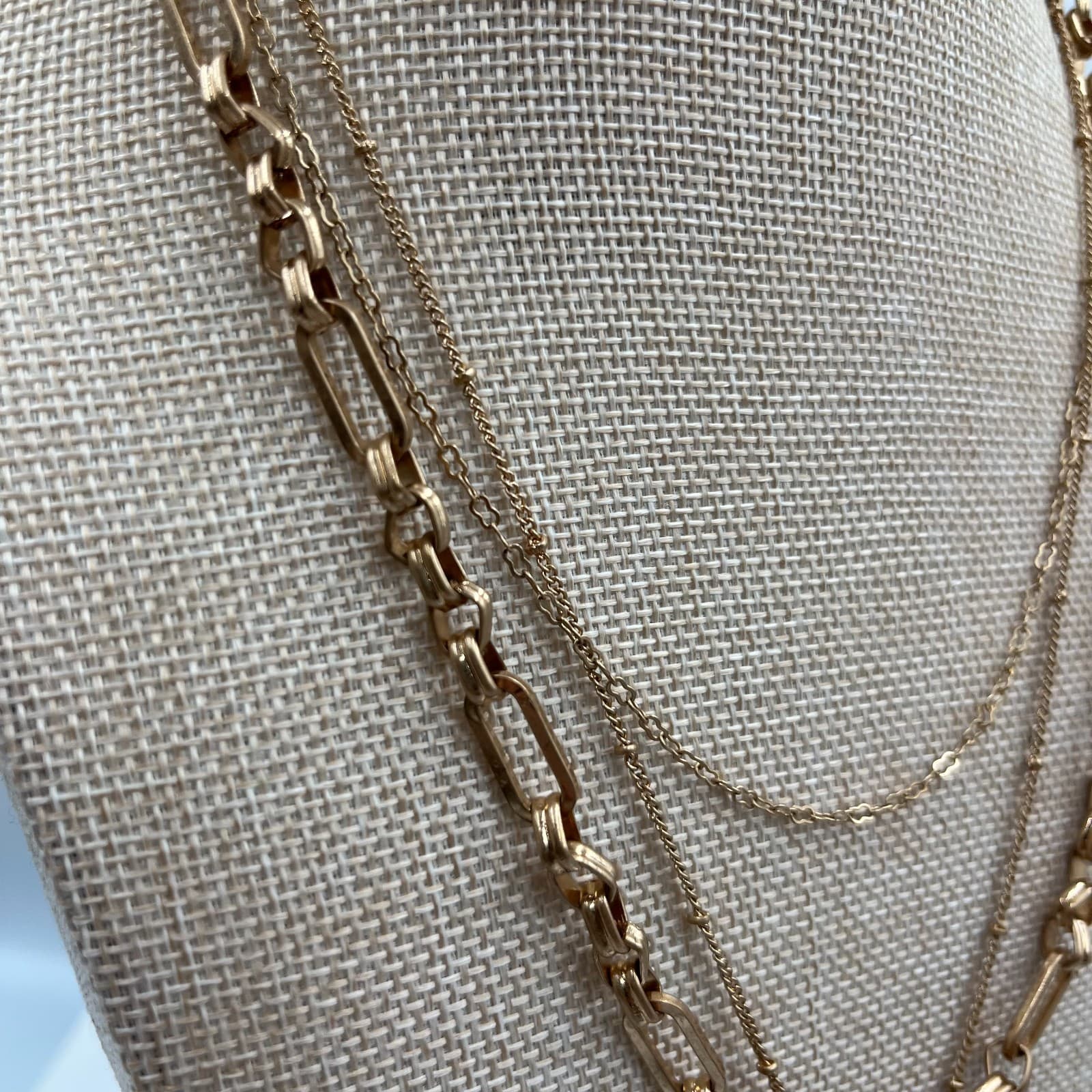 Vintage Gold Tone Triple Strand Layered Necklace Round Locket Pendant 18-24" - Thumbnail 6