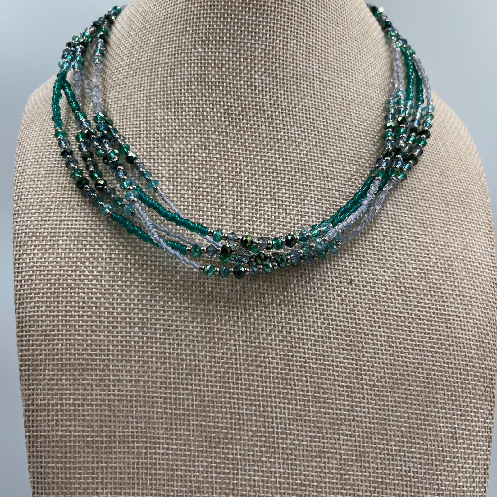 Vintage Green Enamel Heart Rose Necklace Rhinestone Victorian Revival Gold Tone - Thumbnail 5