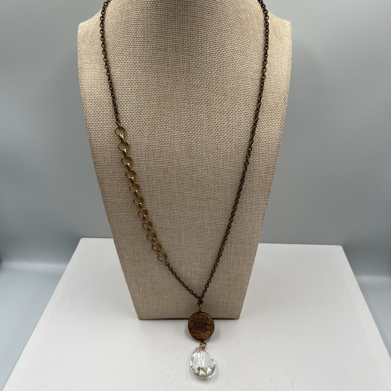 Vintage Style Brass Teardrop Necklace Faceted Glass Crystal Pendant Long Stateme - Image 1