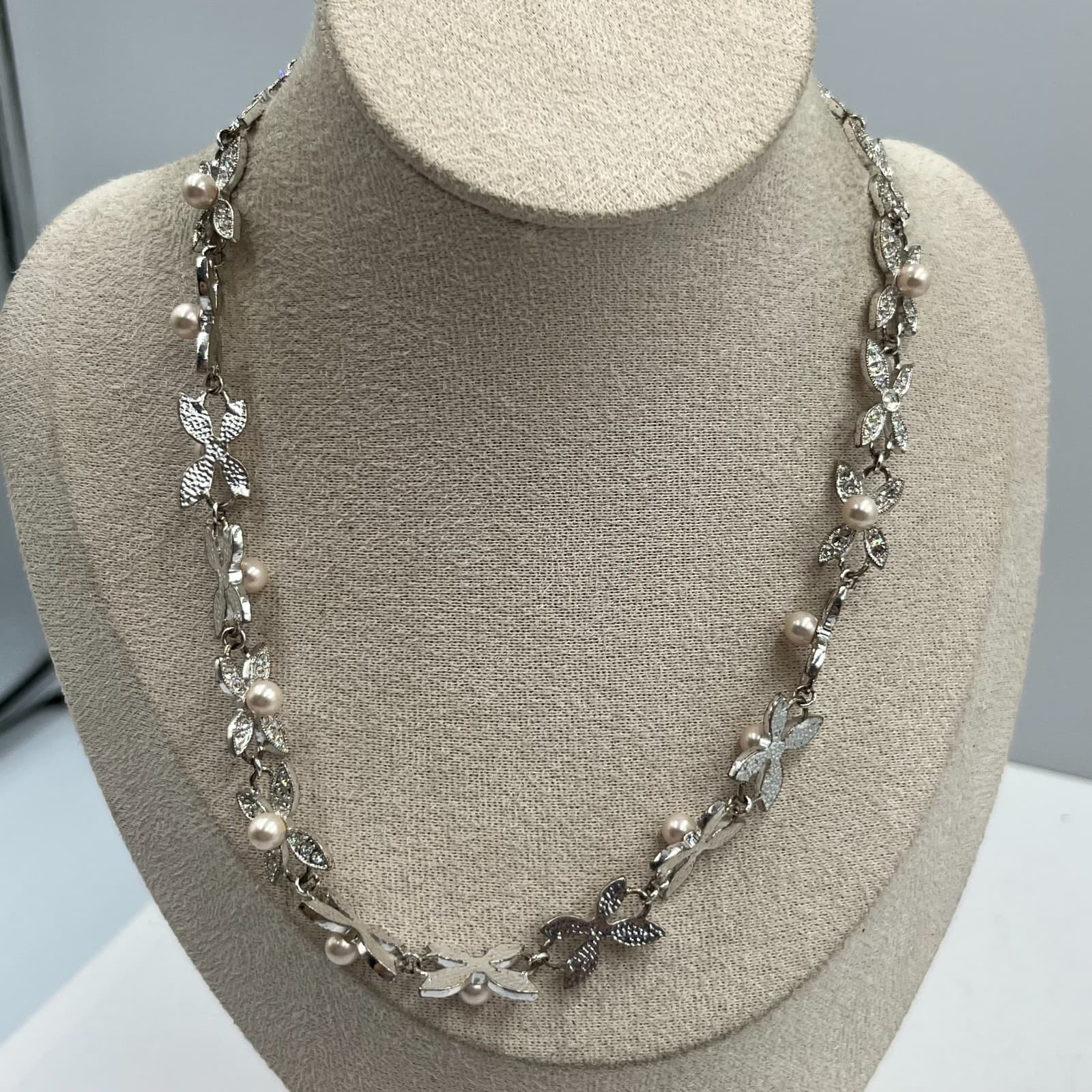 Vintage Silver Tone Butterfly Pendant Necklace Faux Pearl Crystal Accents - Thumbnail 6