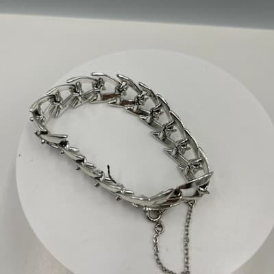 Vintage Silver Tone V-Link Chain Bracelet Mid Century Atomic Leaf Panel Fashion - Thumbnail 3