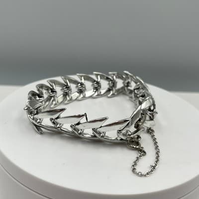 Vintage Silver Tone V-Link Chain Bracelet Mid Century Atomic Leaf Panel Fashion - Thumbnail 4