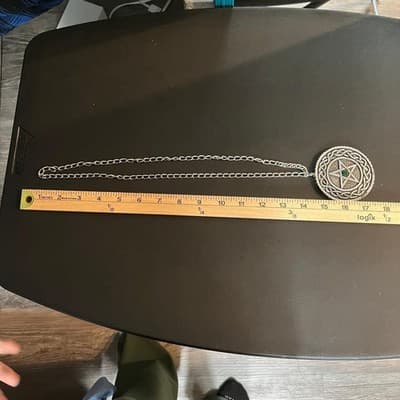 Vintage Large Celtic Pentagram Pendant Necklace Silver Tone Green Faux Stone 17" - Thumbnail 7