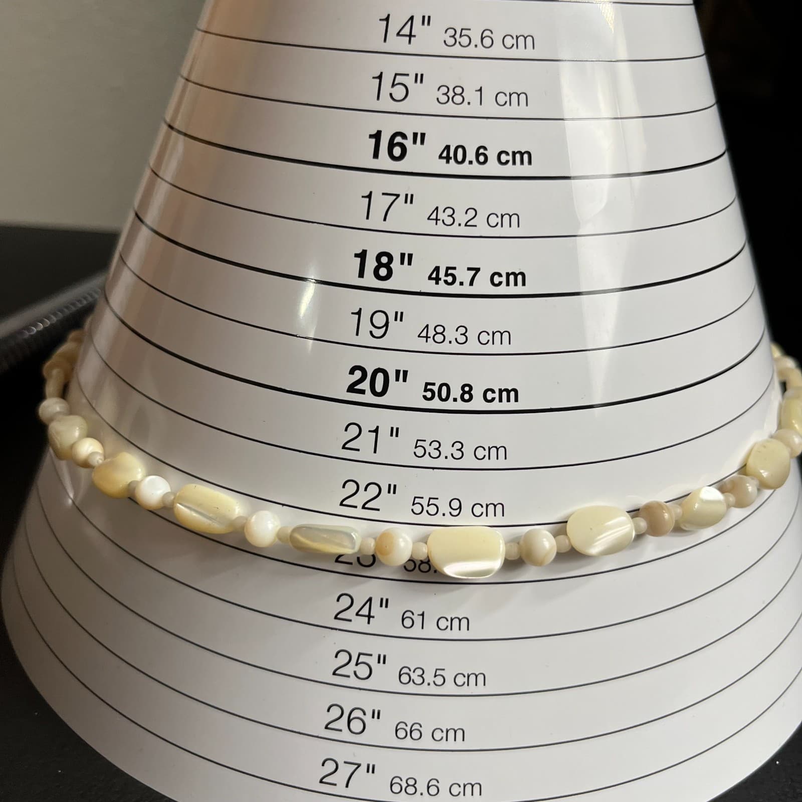 Vintage Mother of Pearl Shell Beaded Necklace Cream Iridescent 18" Strand - Thumbnail 7