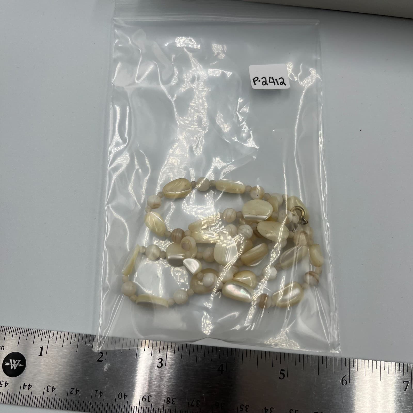 Vintage Mother of Pearl Shell Beaded Necklace Cream Iridescent 18" Strand - Thumbnail 8