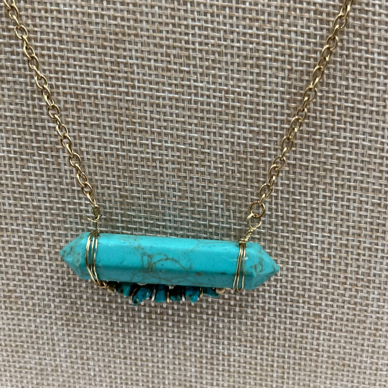 Vintage Turquoise Crystal Point Necklace Wire Wrapped Gold Tone Boho Jewelry Gif - Thumbnail 3