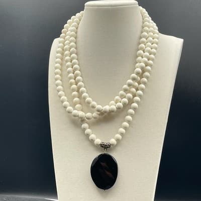 Vintage White Howlite Beads Triple-Stranded Black Faceted Onyx Pendant Necklace - Thumbnail 7