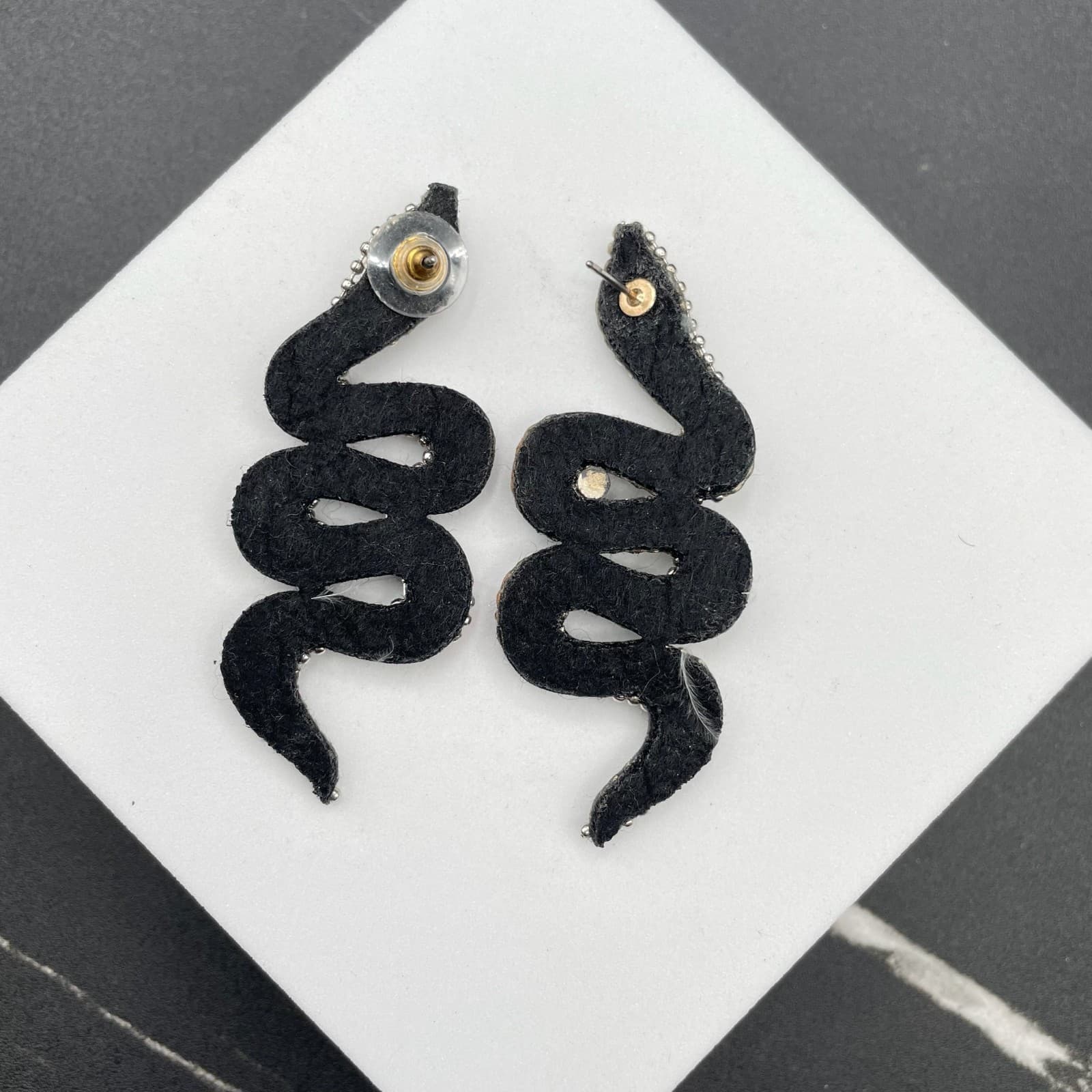 Multicolor Beaded Prong Rhinestone Felt Back Serpent Snake Push Back Earrings - Thumbnail 4