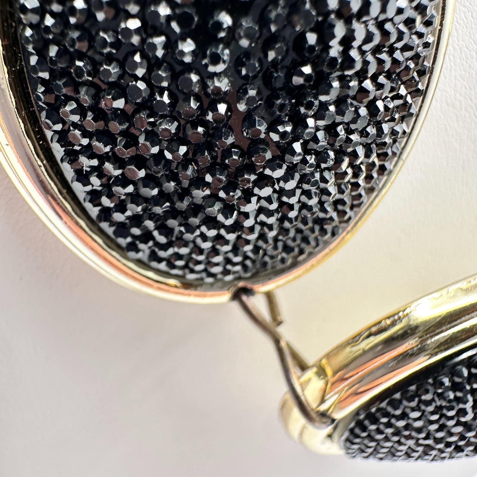 Vintage 90s Black Seed Bead Chunky Statement Necklace Gold Tone Oval Link Boho - Thumbnail 9