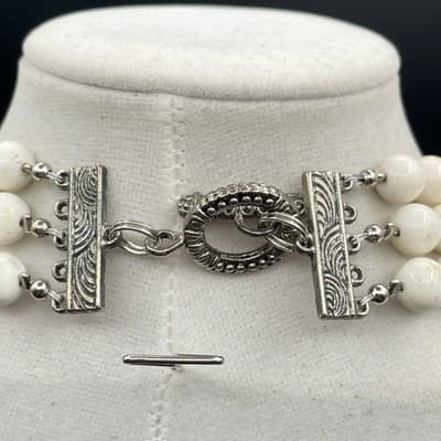 Vintage White Howlite Beads Triple-Stranded Black Faceted Onyx Pendant Necklace - Thumbnail 10