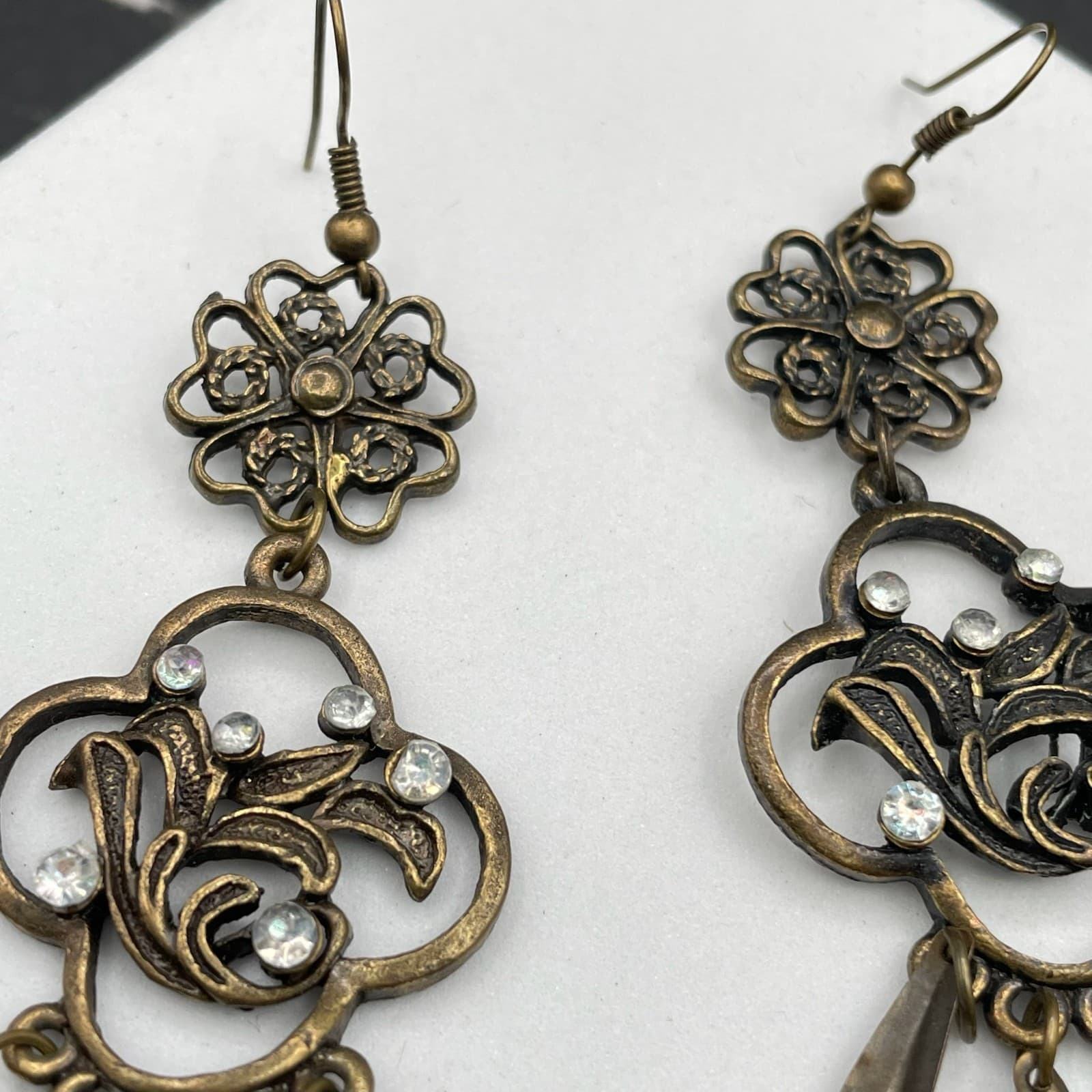 Vintage Bronze-Tone Rhinestone Floral Quatrefoil Swords Tassel Dangle Earrings - Thumbnail 8