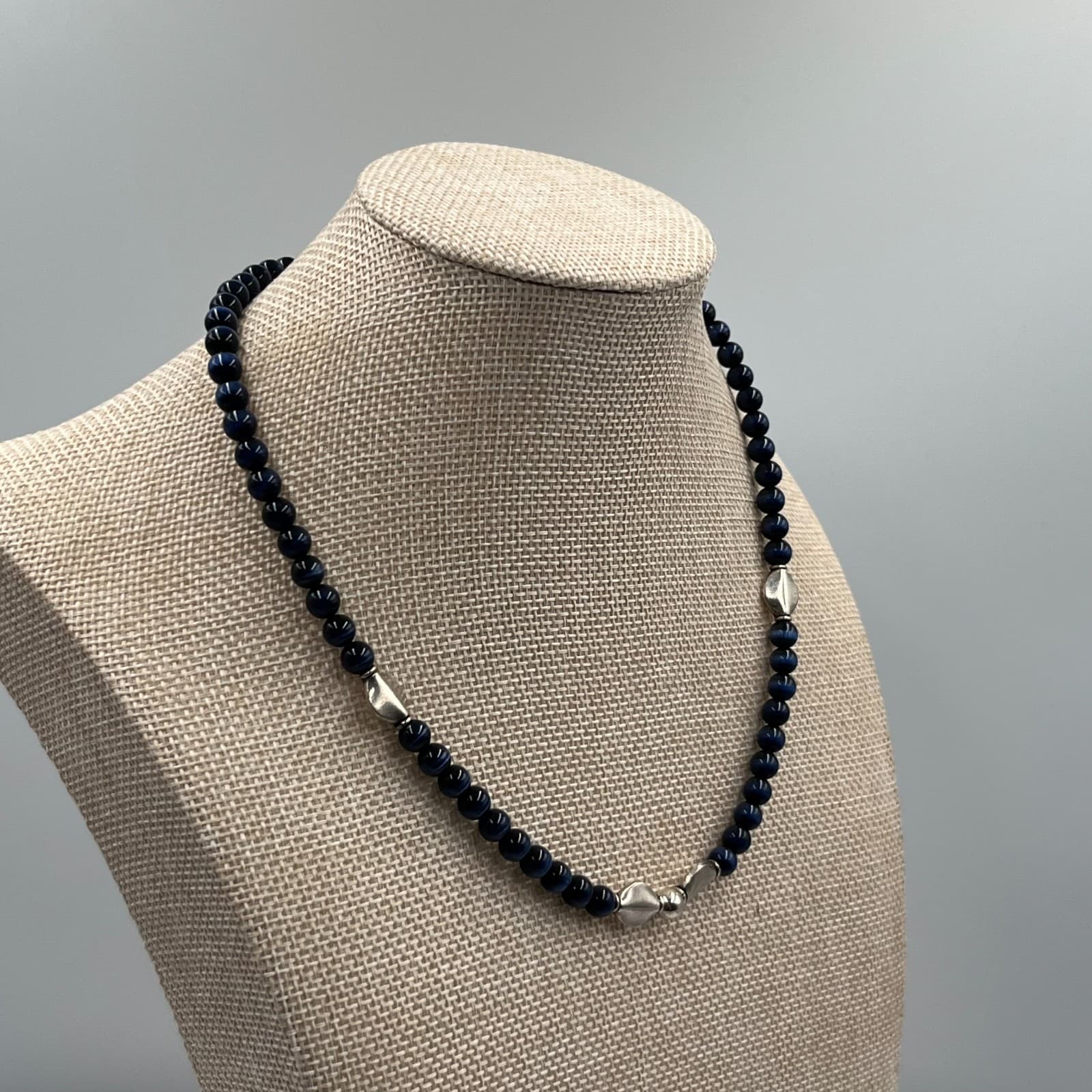 Vintage Blue Tiger’s Eye Beaded Necklace Hawk’s Eye Chatoyant Gemstone Silver - Thumbnail 4