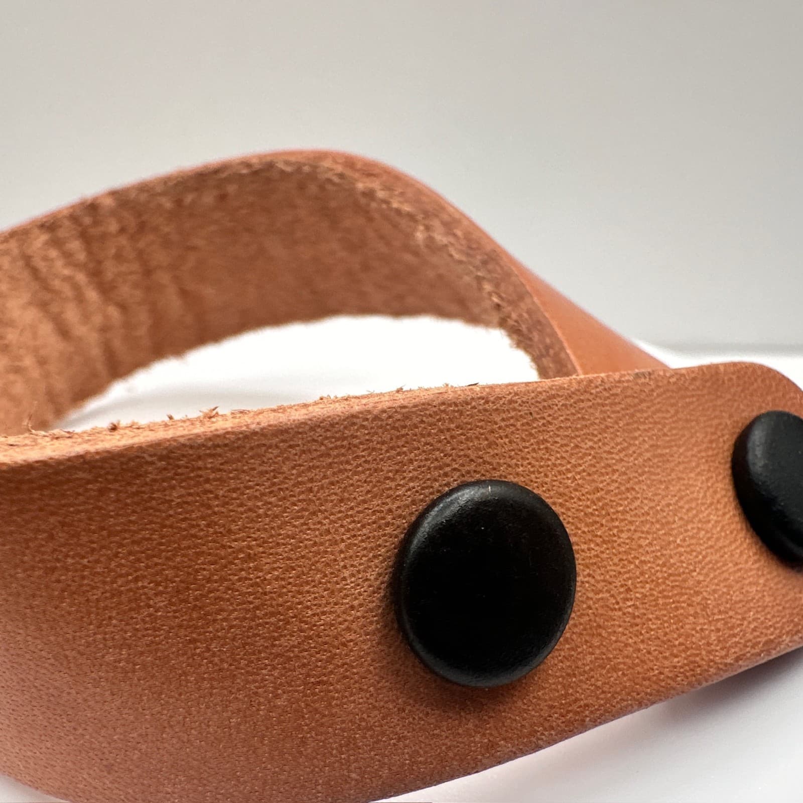 Vintage 90s Brown Leather Cuff Bracelet Set Snap Closure Minimalist Boho Jewelry - Thumbnail 4