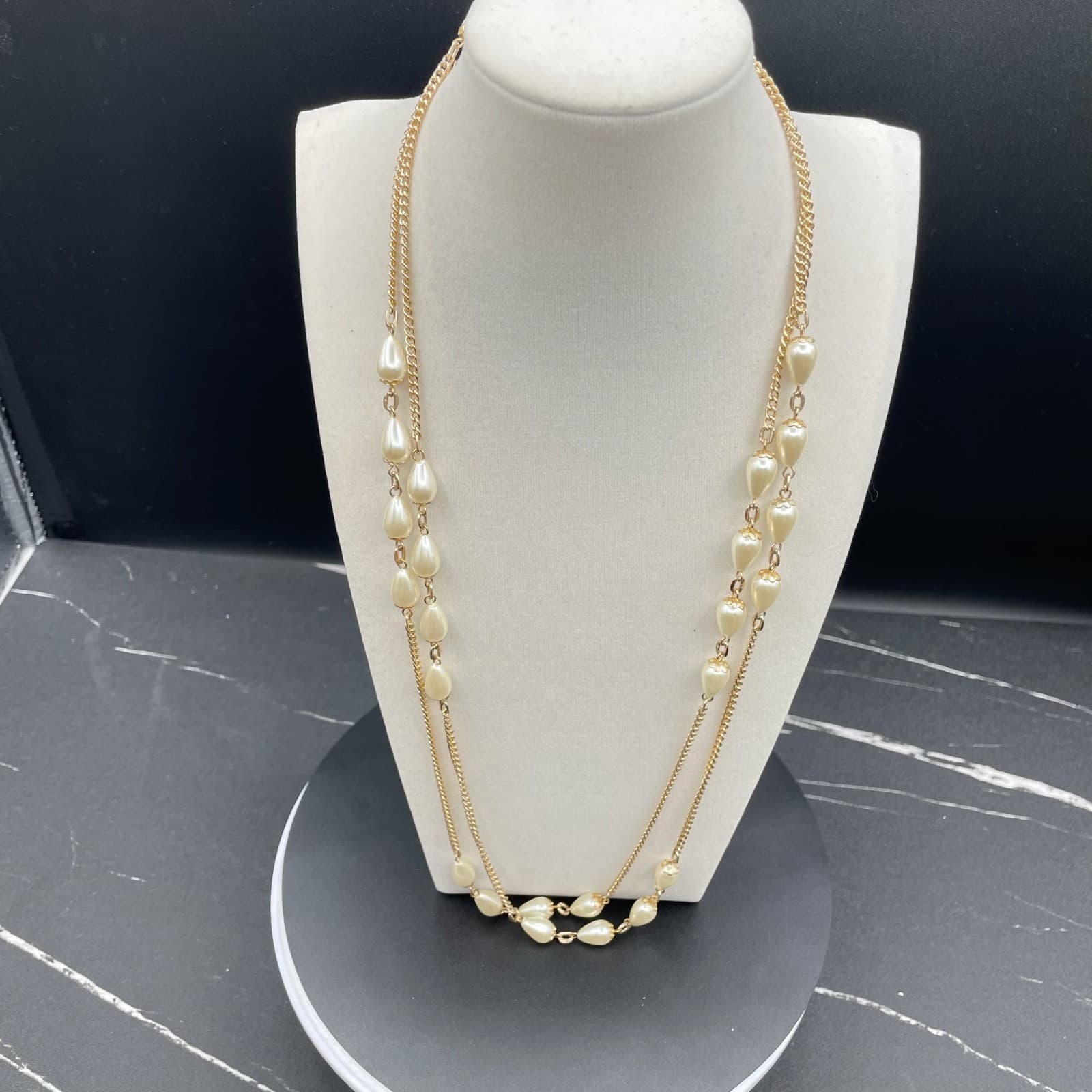 Vintage Gold-Tone Chain Mother Of Pearl Teardrop Beaded Double-Stranded Necklace - Thumbnail 2
