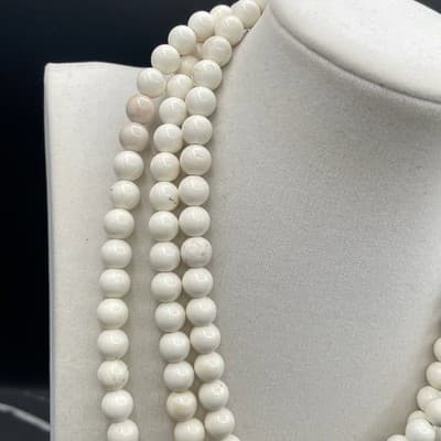 Vintage White Howlite Beads Triple-Stranded Black Faceted Onyx Pendant Necklace - Thumbnail 4
