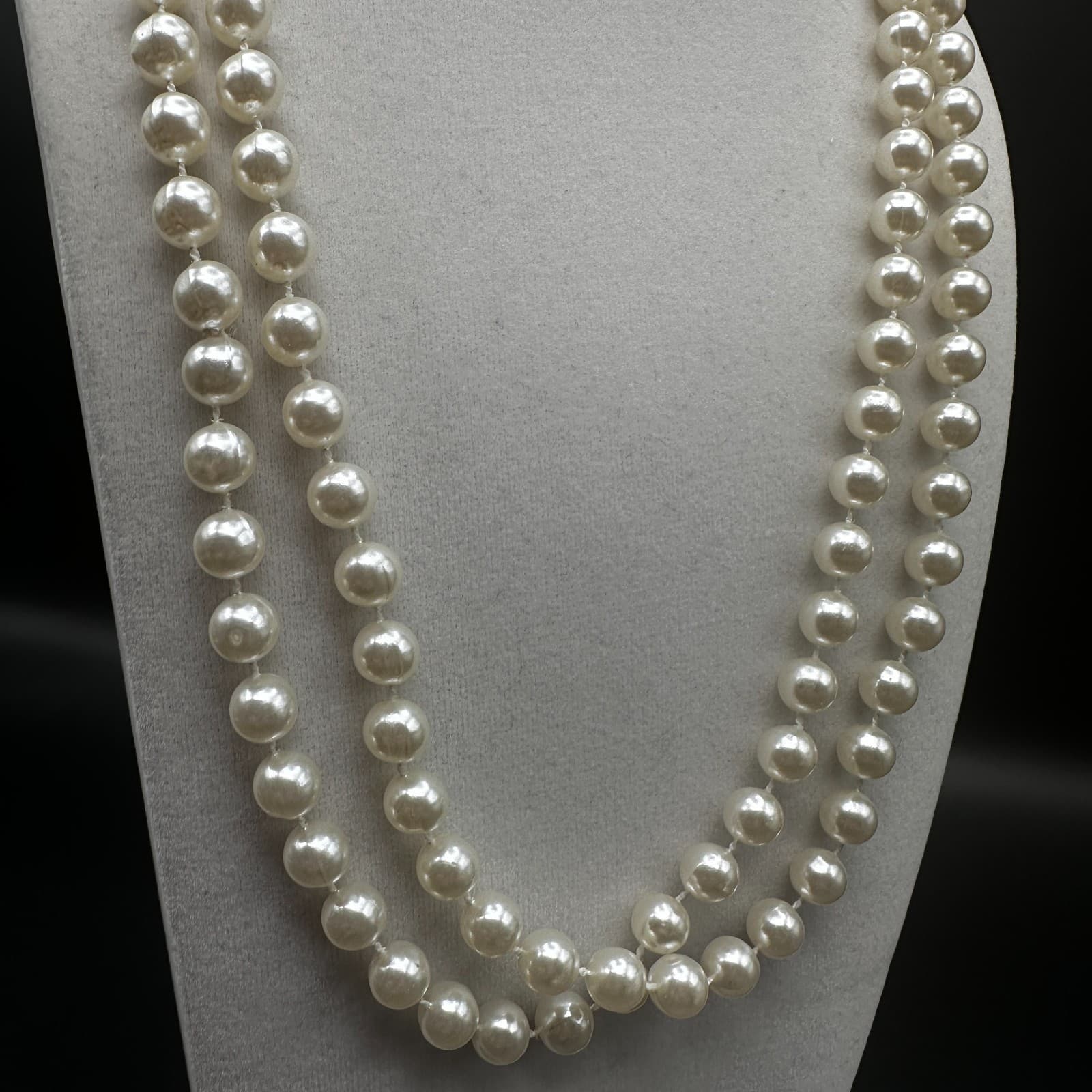 Vintage 80s 90s Cream Faux Pearl Necklace Long Opera Strand Minimalist Jewelry - Thumbnail 3