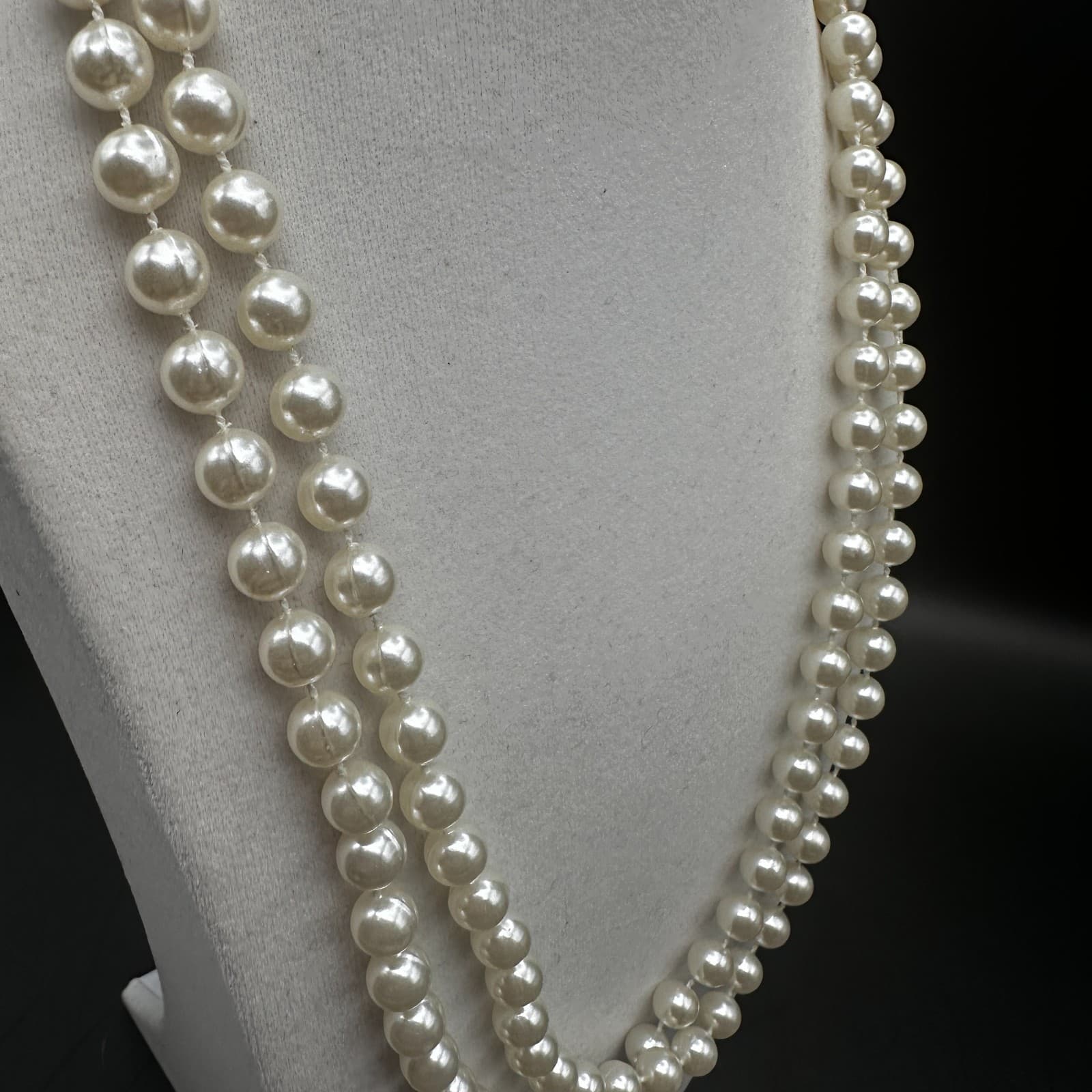 Vintage 80s 90s Cream Faux Pearl Necklace Long Opera Strand Minimalist Jewelry - Thumbnail 6