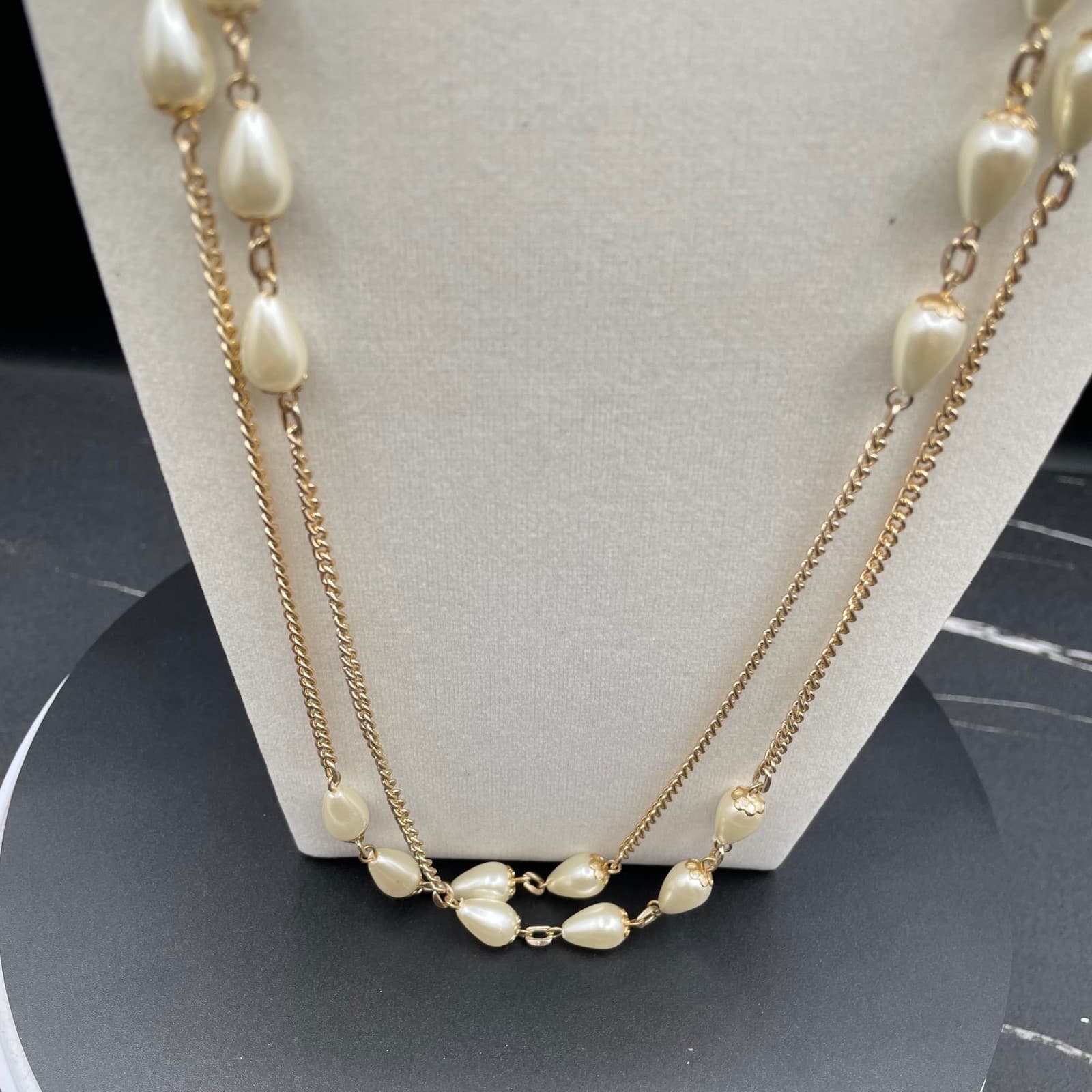 Vintage Gold-Tone Chain Mother Of Pearl Teardrop Beaded Double-Stranded Necklace - Thumbnail 4